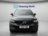 Usado Volvo XC40 R-Design 197 CV (144 kW) 2021 Negro SUV