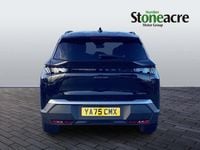 Neu Peugeot 5008 Allure 136 PS (100 kW) 2025 Schwarz SUV