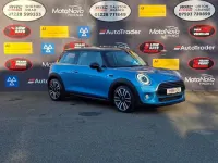 Usado Mini Cooper Hatch 136 HP (100 kW) 2018 Azul Citadino