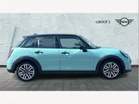 Used Mini Cooper Hatch 156 HP (114 kW) 2024 Green Hatchback