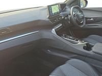 Used Peugeot 3008 Allure 131 HP (96 kW) 2024 Blue SUV