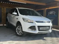 Begagnad Ford Kuga Titanium 180 HK (132 kW) 2016 Vit SUV