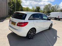 Used Mercedes B200 2013 White MPV