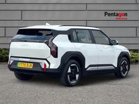 Used Kia EV3 Air 147 kW (201 HP) 2025 White SUV