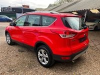 Usado Ford Kuga Zetec 2015 Vermelho