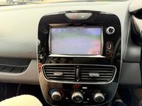 Used Renault Clio IV Dynamique 2018 White Hatchback