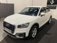 Used Audi Q2 Comfort 115 HP (84 kW) 2017 White SUV