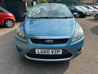 Usado Ford Focus Cabriolet Convertible 143 HP (105 kW) 2010 Azul Cabrios