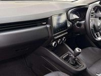 Used Renault Clio V Evolution 90 HP (66 kW) 2023 White  Hatchback