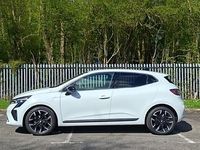 Nowe Renault Clio V Techno 90 KM (66 kW) 2026 Biały Hatchback