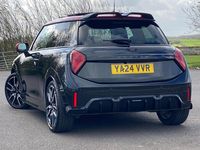 Used Mini Cooper Sport 154 HP (113 kW) 2024 Midnight black Hatchback