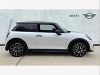 Used Mini John Cooper Works 228 HP (167 kW) 2025 White Hatchback