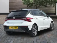 Used Hyundai i20 Premium 100 HP (73 kW) 2025 White Hatchback