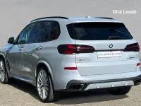 Używany BMW X5 M Sport 490 KM (360 kW) 2024 Szary SUV