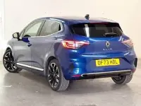 Używany Renault Clio V Techno 143 KM (105 kW) 2023 Niebieski Hatchback