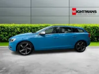 Used Volvo V60 R-Design 115 HP (84 kW) 2015 Blue Estate