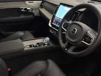 Usado Volvo XC90 Ultra 250 HP (183 kW) 2025 Dourado SUV