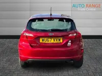Used Ford Fiesta Zetec 85 HP (62 kW) 2017 Red Hatchback