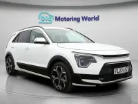 Gebraucht Kia Niro 139 PS (102 kW) 2023 Weiß SUV