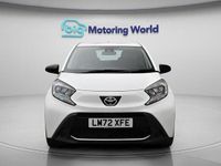 Used Toyota Aygo X PURE 72 HP (52 kW) 2022 White SUV