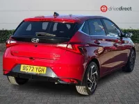 Used Hyundai i20 Premium 100 HP (73 kW) 2022 Red Hatchback