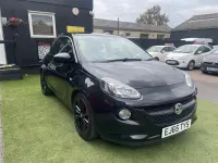 Begagnad Vauxhall Adam Glam 70 HK (51 kW) 2015 Svart Halvkombi