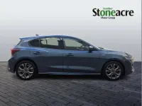 Used Ford Focus ST-Line 125 HP (91 kW) 2022 Blue Hatchback
