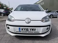 Begagnad VW up! high up! 2016 Vit Halvkombi