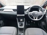 Używany Renault Symbioz Techno 140 KM (102 kW) 2025 Czerwony SUV