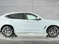 Usado BMW X4 M Sport 187 CV (137 kW) 2024 Gris SUV