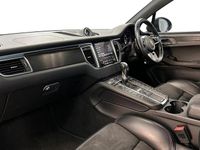 Used Porsche Macan GTS 355 HP (261 kW) 2017 Black SUV