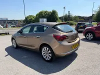 Used Vauxhall Astra Elite 2013 Bronze Hatchback