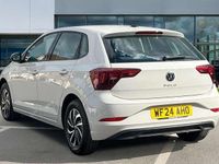 Usado VW Polo Life 95 CV (69 kW) 2024 Gris Utilitario