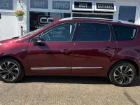 Used Renault Grand Scénic III Bose Edition 110 HP (80 kW) 2014 Red MPV