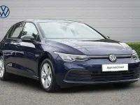Used VW Golf VIII Life 110 HP (80 kW) 2024 Blue Hatchback