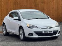 Used Vauxhall Astra GTC SRi 165 HP (121 kW) 2015 White Hatchback