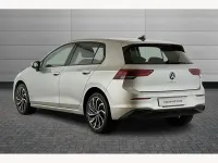 Używany VW Golf VIII Life 150 KM (110 kW) 2023 Srebrny Hatchback