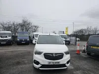 Used Vauxhall Combo Sportive 100 HP (73 kW) 2021 White MPV