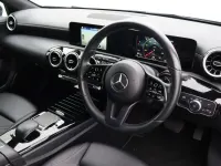 Used Mercedes A180 SE 116 HP (85 kW) 2019 Blue Hatchback
