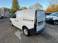 Usado VW Caddy 102 HP (75 kW) 2024 Branco Monovolume
