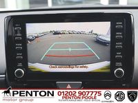 Used Toyota Yaris Hybrid Design 2023 White Hatchback