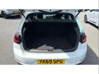 Used VW Golf VII R 296 HP (217 kW) 2019 White Hatchback