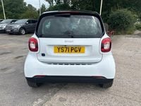 Used Smart ForTwo Electric Drive Premium 60 kW (82 HP) 2021 White Coupe