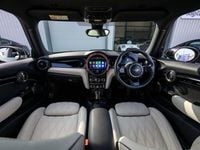 Used Mini Cooper SE Hatch 135 kW (184 HP) 2021 Green Hatchback