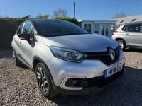Usado Renault Captur Dynamique 90 HP (66 kW) 2018 Preto SUV