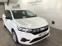 Used Dacia Sandero Essentiel 91 HP (66 kW) 2023 White Hatchback