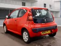 Używany Peugeot 107 Access 2013 Czerwony Hatchback