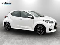 Used Toyota Yaris Hybrid Design 116 HP (85 kW) 2022 Pure white Hatchback