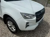 Used Isuzu D-Max 165 HP (121 kW) 2023 White Pickup