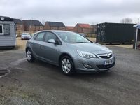 used Vauxhall Astra 1.6i 16V 5dr AUTO ***LOW VERIFIED MILES - MAIN DEALER HIST WITH RECEIPTS***